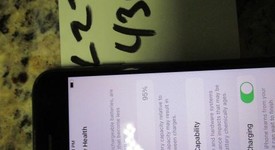 Fair
													Apple iPhone SE 2nd Gen 2020 - Unlocked, Black, 64 GB, A2275, photo 3 of 16