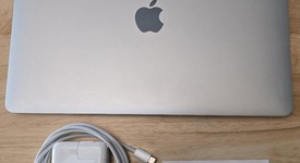 Good
													MacBook Air 2020 - 13" - Apple M1, Silver, 256 GB, 8 GB, photo 3 of 10