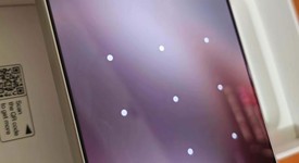 Mint
													Oppo Find X9 Pro - Unlocked Non-US, Silk White, 512 GB, 16 GB, photo 4 of 18