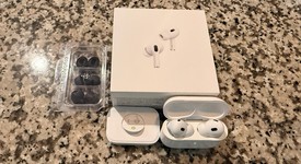 Used
													Apple AirPods Pro 2 - USB-C, photo 4 of 9