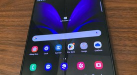 Good
													Samsung Galaxy Z Fold2 5G - Unlocked, Mystic Black, 256 GB, 12 GB, SM-F916U1, photo 3 of 6