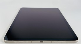 Good
													Apple iPad Air 5th Gen - Unlocked, Starlight, 64 GB, A2589, photo 5 of 7