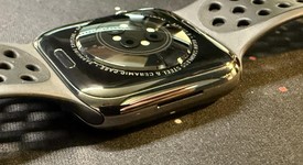 Good
													Apple Watch Series 9 45mm - Unlocked, Graphite, A2984 - Cellular, Stainless, photo 3 of 6