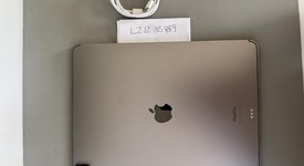 Good
													Apple iPad Pro 12.9" 6th Gen 2022 - Unlocked, Gray, 256 GB, photo 3 of 8