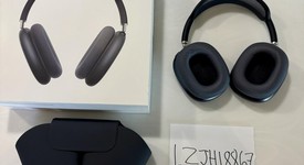 Used
													Apple AirPods Max USB-C - Midnight, photo 3 of 3