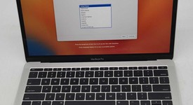 Mint
													MacBook Pro 2017 (No Touch Bar) - 13" - I5, Silver, 512 GB, 8 GB, photo 1 of 8