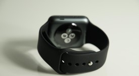 Fair
													Apple Watch Series 3 42mm - Unlocked, Gray, A1861, Aluminum, photo 5 of 7