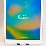 Good Apple iPad (5th Gen) - Wi-Fi, 32 GB, Gold, A1822