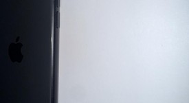 Good
													Apple iPhone SE 2nd Gen 2020 - Unlocked, Black, 64 GB, A2275, photo 5 of 7