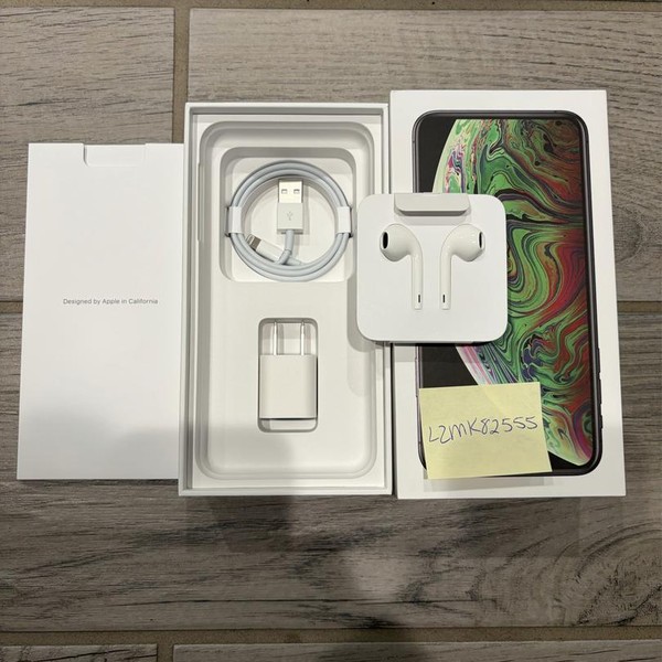 Apple iPhone Xs Max - Unlocked, 256 GB, Gray, A1921