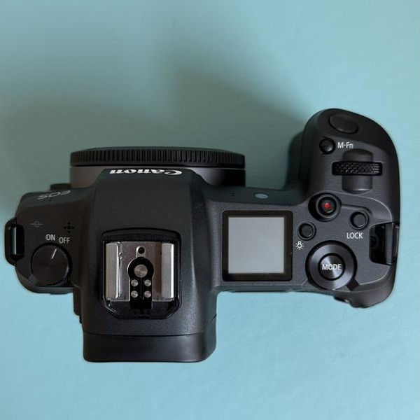 Canon EOS R