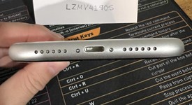 Good
													Apple iPhone Xr - Unlocked, White, 64 GB, A1984, photo 4 of 5