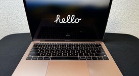Good
													MacBook Air 2018 - 13" - I5, Gold, 256 GB, 8 GB, photo 1 of 7