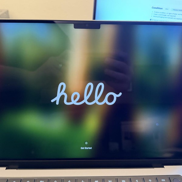 MacBook Pro Late 2023 (M3) - 14 inch - 1 TB, Gray, 8 GB, Apple M3, 10-core GPU