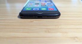 Good
													Apple iPhone SE 3rd Gen 2022 - Unlocked, Midnight, 128 GB, A2595, photo 4 of 15