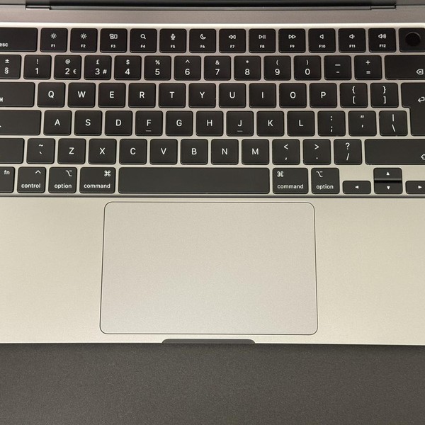 MacBook Air 2024 (M3) - 13 inch - 256 GB, Gray, 8 GB, Apple M3, 8-core GPU
