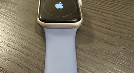 Good
													Apple Watch SE 2nd Gen 44mm - Verizon, Starlight, A2727 - Cellular, Aluminum, photo 5 of 6