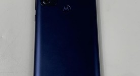 Mint
													Moto G Play 2023 - TracFone, Navy Blue, 32 GB, 3 GB, photo 3 of 7