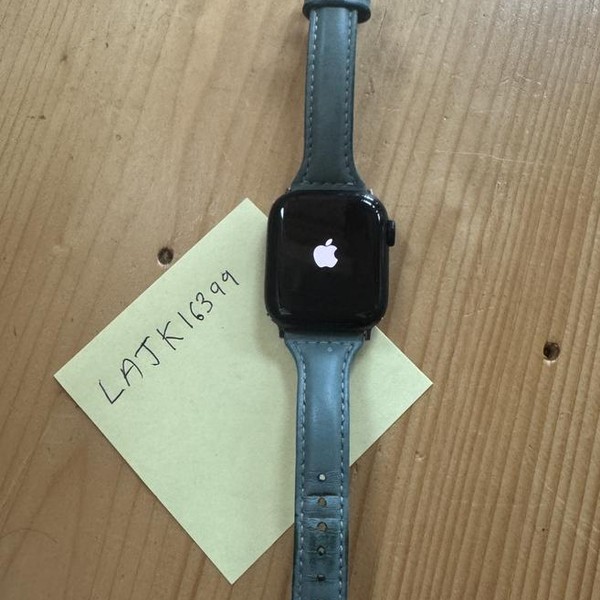 Apple Watch Series 7 41mm - Unlocked, Midnight, A2475 - Cellular, Aluminum