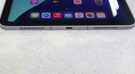 Mint
													Apple iPad Air 11" (M2) 2024 - Unlocked, Gray, 128 GB, A2903, photo 2 of 7