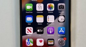 Mint
													Apple iPhone 13 Pro - Unlocked, Gold, 128 GB, A2483, photo 1 of 8