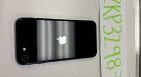 Mint
													Apple iPhone SE 3rd Gen 2022 - Unlocked, Midnight, 64 GB, A2595, photo 3 of 5