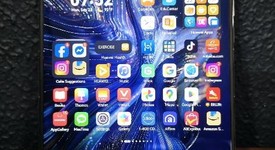 Mint
													Huawei Mate X6 - Unlocked Non-US, Red, 1 TB, 16 GB, photo 4 of 15