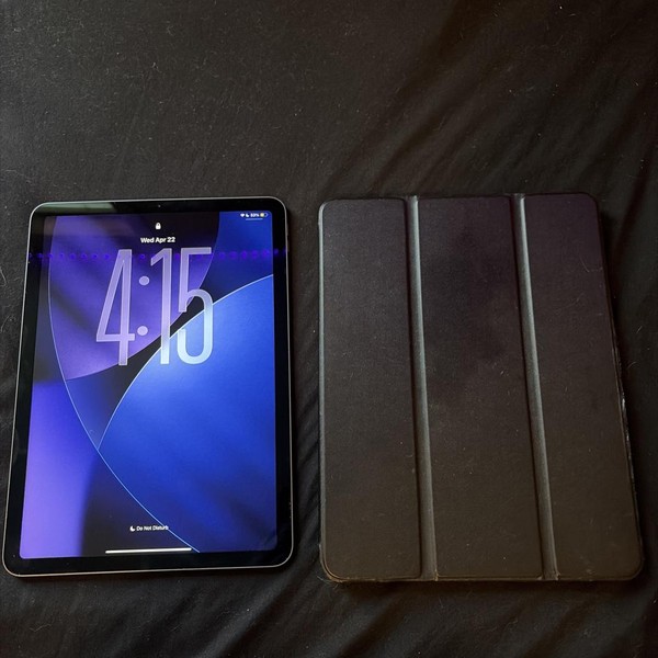 Apple iPad Air (4th Gen) - Wi-Fi, 64 GB, Gray, A2316