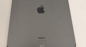 Good
													Apple iPad Pro 12.9" 6th Gen 2022 - Unlocked, Gray, 512 GB, photo 2 of 7