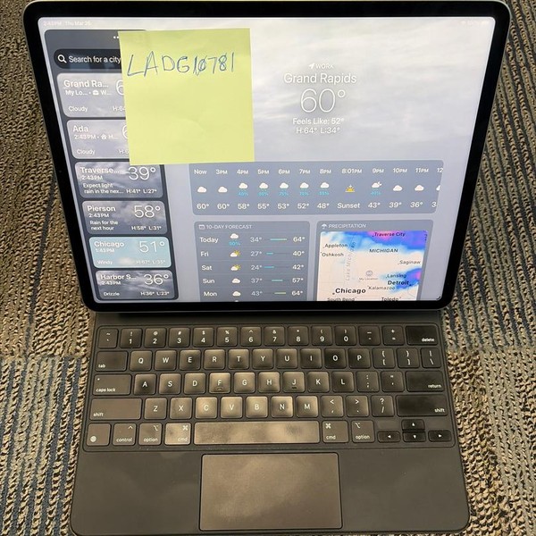 Apple iPad Pro 12.9 inch 6th Gen 2022 - Wi-Fi, 512 GB, Gray