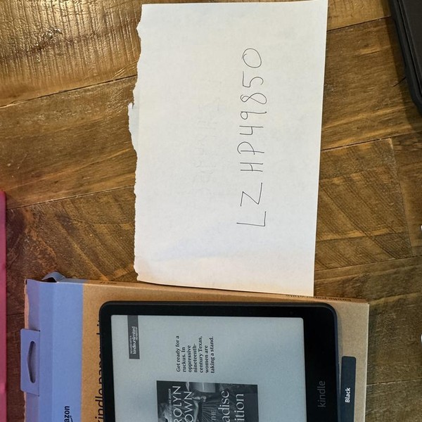 Amazon Kindle Paperwhite 12th Gen 2024 - Amazon, Black