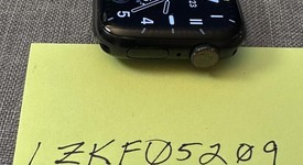 Good
													Apple Watch Series 8 41mm - Unlocked, Midnight, A2772 - Cellular, Aluminum, photo 3 of 6