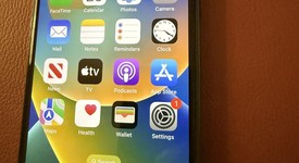Mint
													Apple iPhone X - AT&T, Gray, 64 GB, A1901, GSM, photo 2 of 11