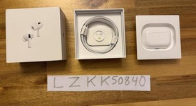 Used
													Apple AirPods Pro 2 - USB-C, photo 2 of 3