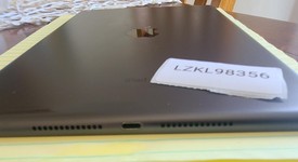 Mint
													Apple iPad 8th Gen - Wi-Fi, Gray, 32 GB, A2270, photo 5 of 10