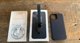 Mint
													Apple iPhone 13 Mini - Verizon, Midnight, 128 GB, A2481, photo 3 of 8