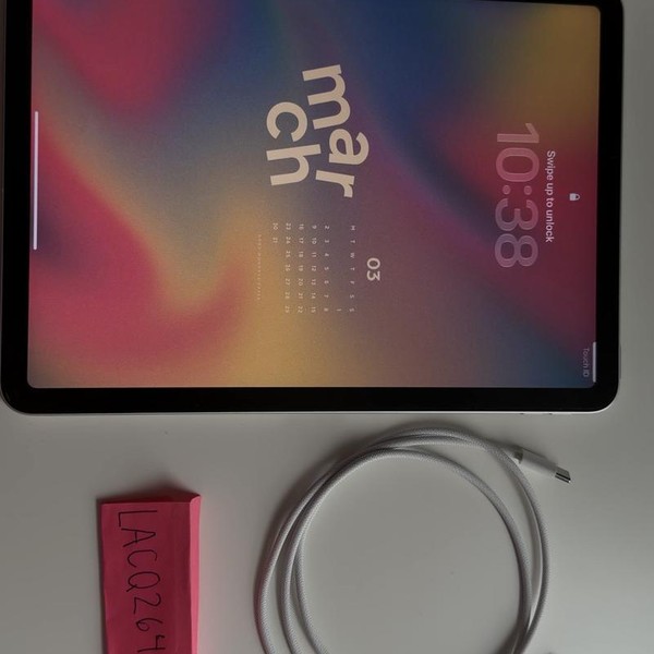 Apple iPad Air 4th Gen - Wi-Fi, 64 GB, Silver, A2316