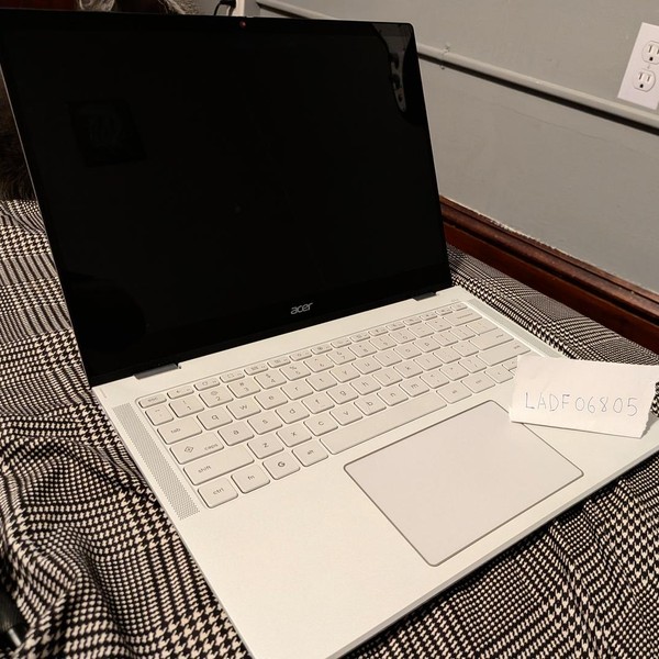 Acer Chromebook Plus Spin 514 - 256 GB, Platinum Silver, 12 GB, MediaTek