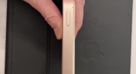 Good
													Apple iPhone SE 1st Gen 2016 - Unlocked, Rose Gold, 64 GB, A1662, photo 5 of 8