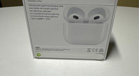 New
													Apple AirPods 3rd Gen - Lightning Case, photo 2 of 3