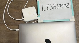 Good
													MacBook Pro 2018 (With Touch Bar) - 13" - I5, Gray, 512 GB, 8 GB, photo 2 of 9