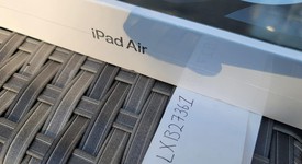New
													Apple iPad Air 5th Gen - Wi-Fi, Gray, 64 GB, A2588, photo 3 of 4