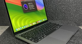Mint
													MacBook Air 2020 - 13" - I5, Gray, 256 GB, 16 GB, photo 1 of 9