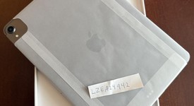Mint
													Apple iPad Pro 11" 2018 - Unlocked, Gray, 256 GB, A2013, photo 5 of 6