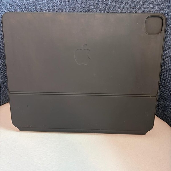 Apple Magic Keyboard for iPad Pro - Black