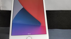 Fair
													Apple iPhone 8 Plus - Verizon, Silver, 256 GB, A1864, photo 2 of 11