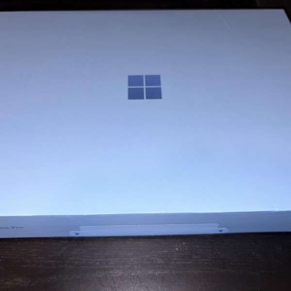 Microsoft Surface Pro 11 - Sapphire, 512 GB, 16 GB
