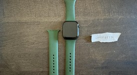 Good
													Apple Watch Series 7 45mm - Unlocked, Green, A2477 - Cellular, Aluminum, photo 1 of 4