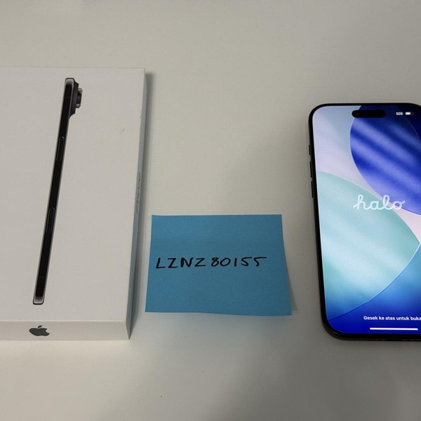 Apple iPhone Air - Unlocked, 256 GB, Space Black, A3260