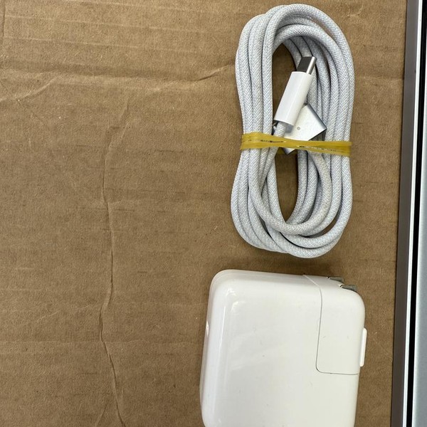 MacBook Air 2025 (M4) - 13 inch - 256 GB, Sky Blue, 16 GB, Apple M4